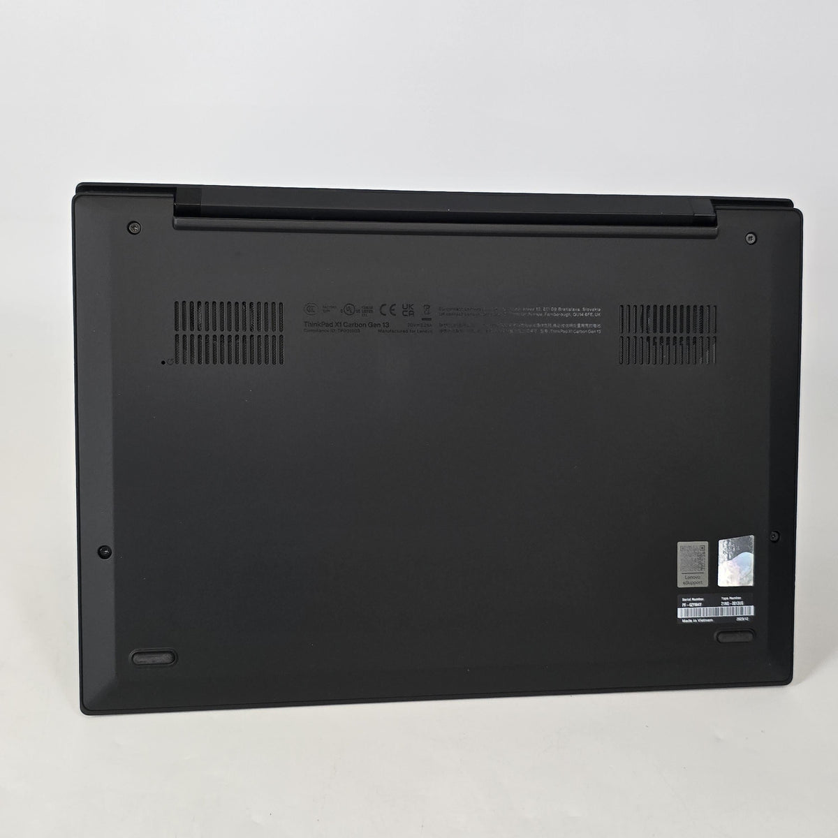 Lenovo ThinkPad X1 Carbon Gen 13 14 Black 2.2 GHz Intel Core Ultra 7 Series 2 32GB RAM 2TB Solid State Drive