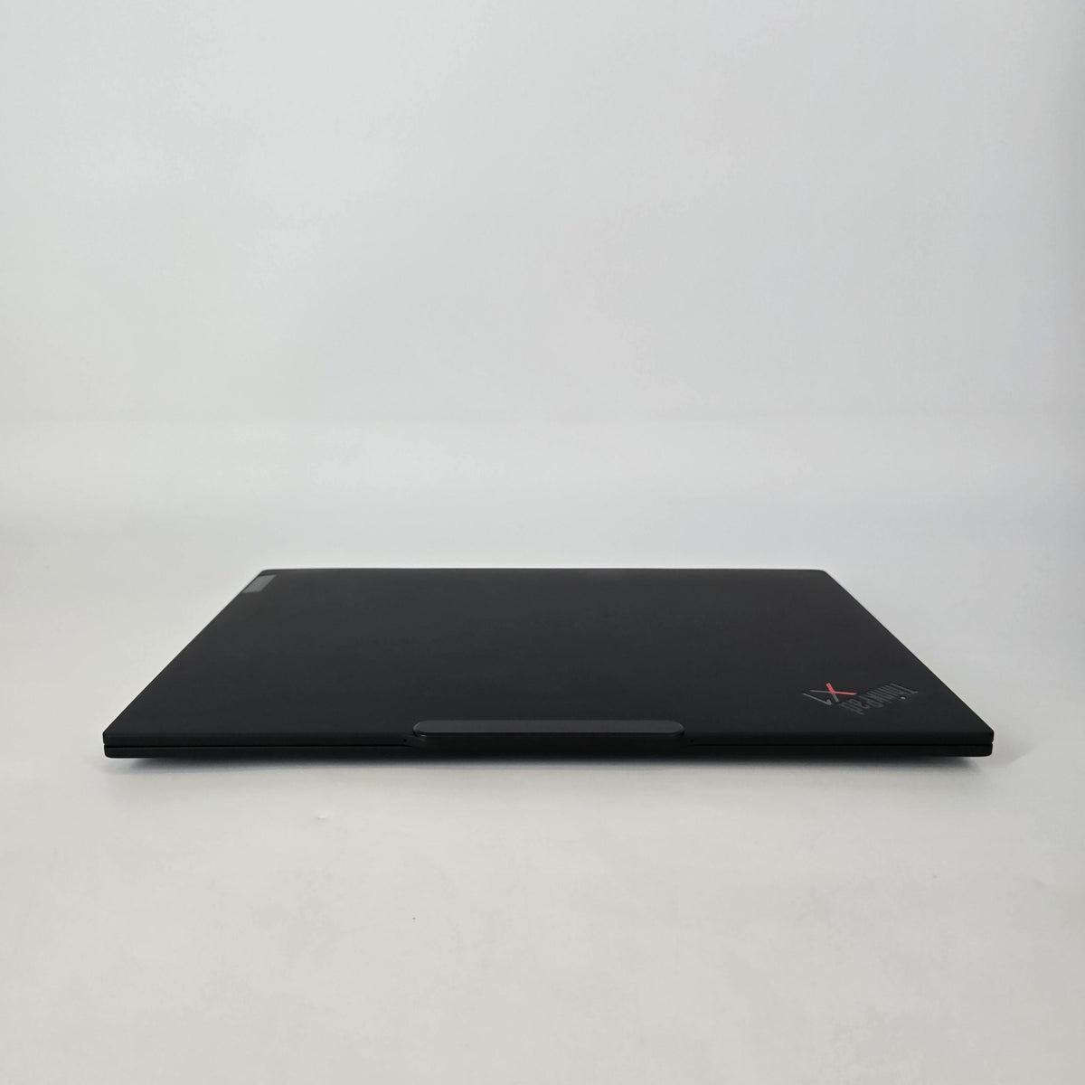 Lenovo ThinkPad X1 Carbon Gen 13 14 Black 2.2 GHz Intel Core Ultra 7 Series 2 32GB RAM 2TB Solid State Drive