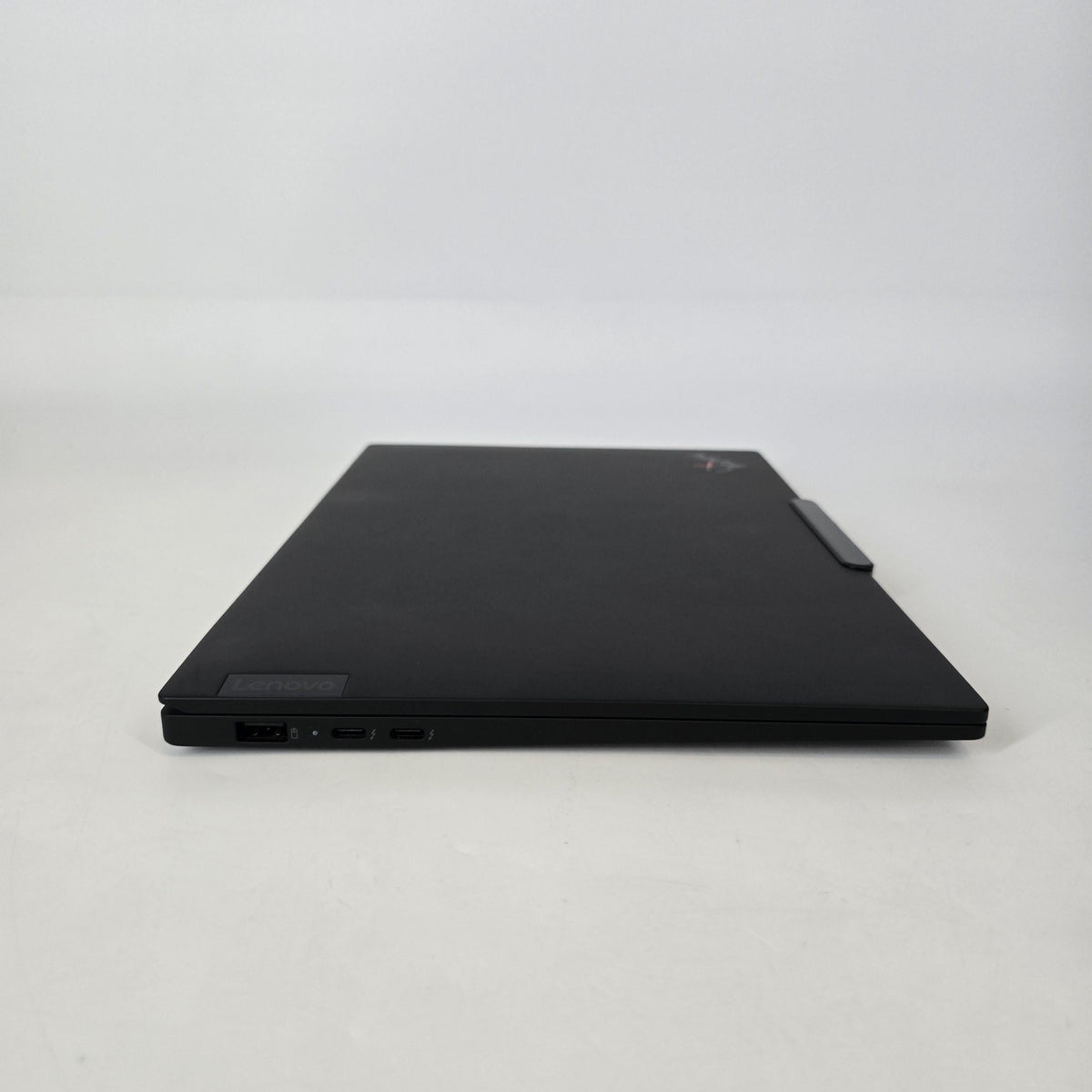 Lenovo ThinkPad X1 Carbon Gen 13 14 Black 2.2 GHz Intel Core Ultra 7 Series 2 32GB RAM 2TB Solid State Drive