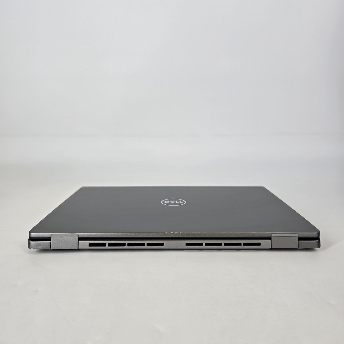 Latitude 7450 14 Gray 3.8 GHz Intel Core Ultra 7 32GB RAM 512GB Solid State Drive