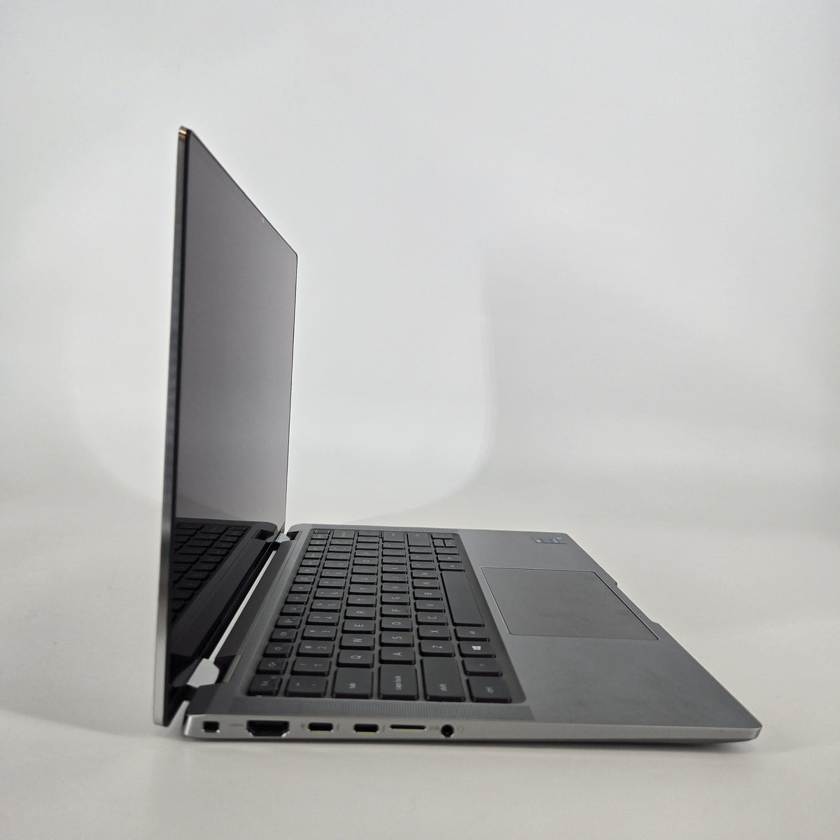 Dell Latitude 9420 14 Gray 3.0 GHz Intel Core i7 11th Gen. 16GB RAM 512GB Solid State Drive