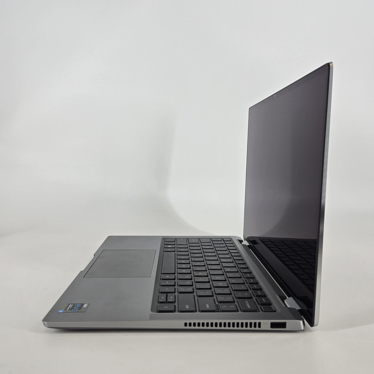 Dell Latitude 9420 14 Gray 3.0 GHz Intel Core i7 11th Gen. 16GB RAM 512GB Solid State Drive