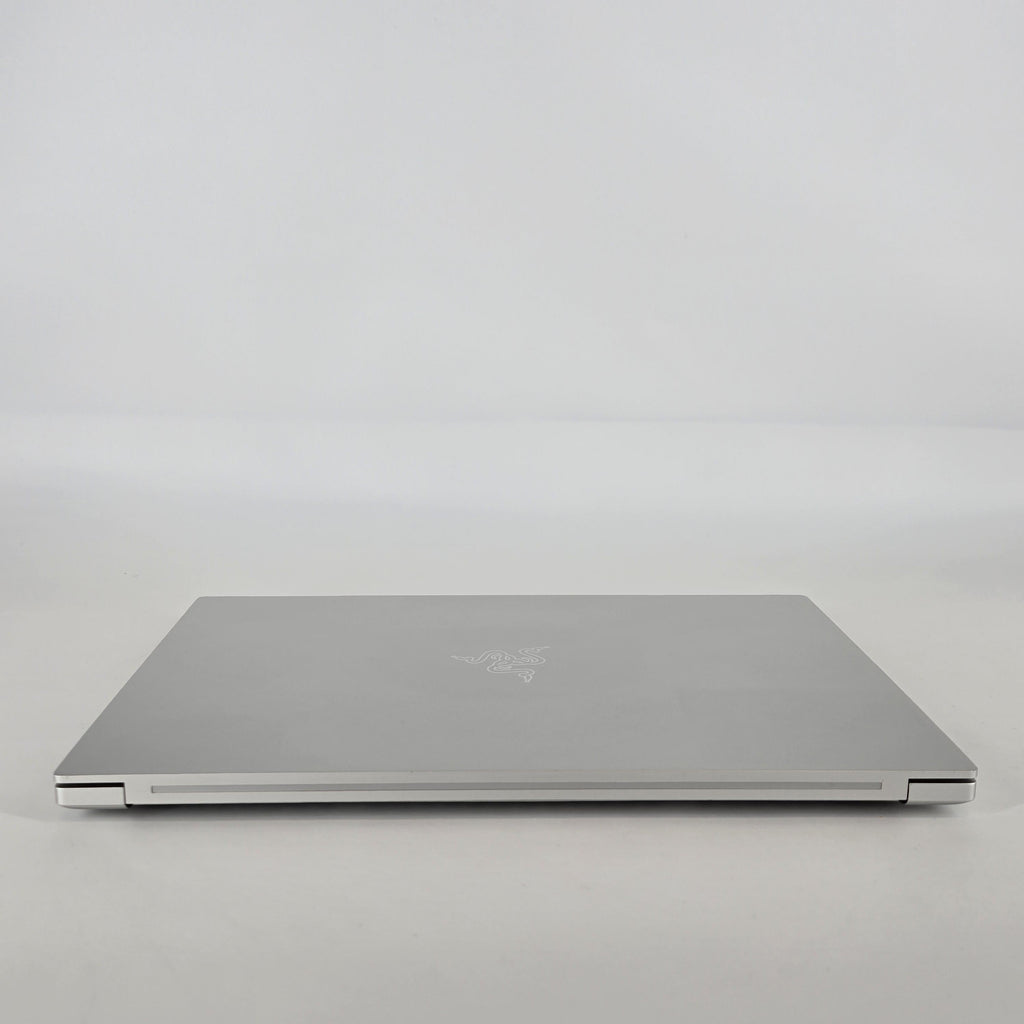 Razer Blade 15 Advanced 2019 Silver 2.6 GHz Intel Core i7 9th Gen. 16GB RAM 512GB Solid State Drive NVIDIA GeForce RTX 2070 8 GB