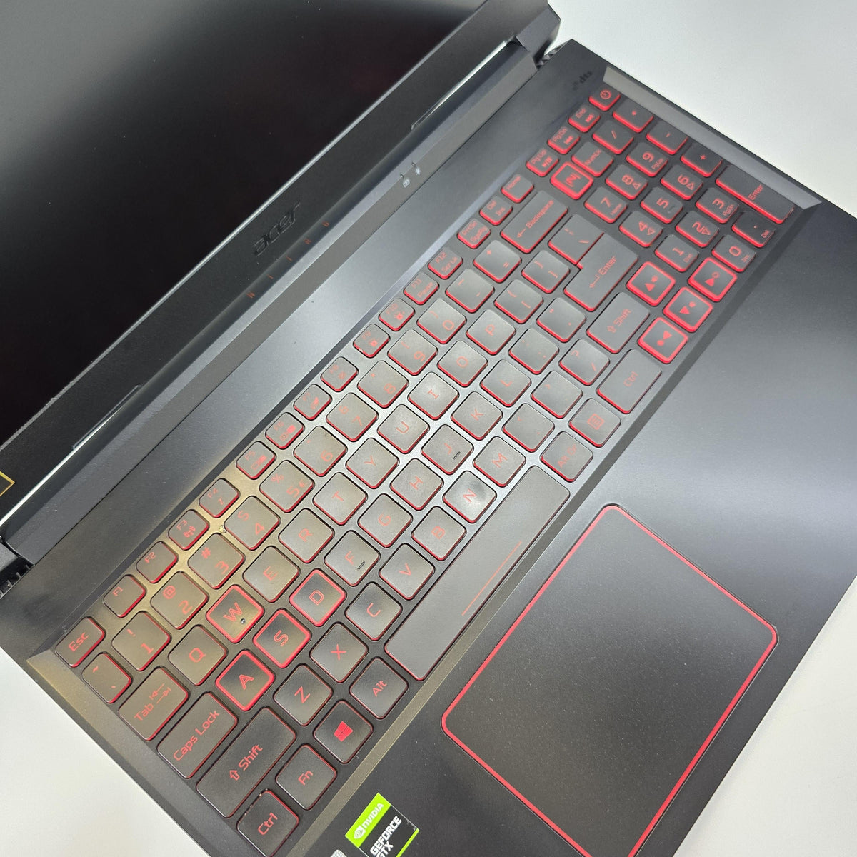 Acer Nitro 5 17.3 Black 2.5 GHz Intel Core i5 10th Gen. 8GB RAM 512GB Solid State Drive NVIDIA GeForce GTX 1650 4 GB