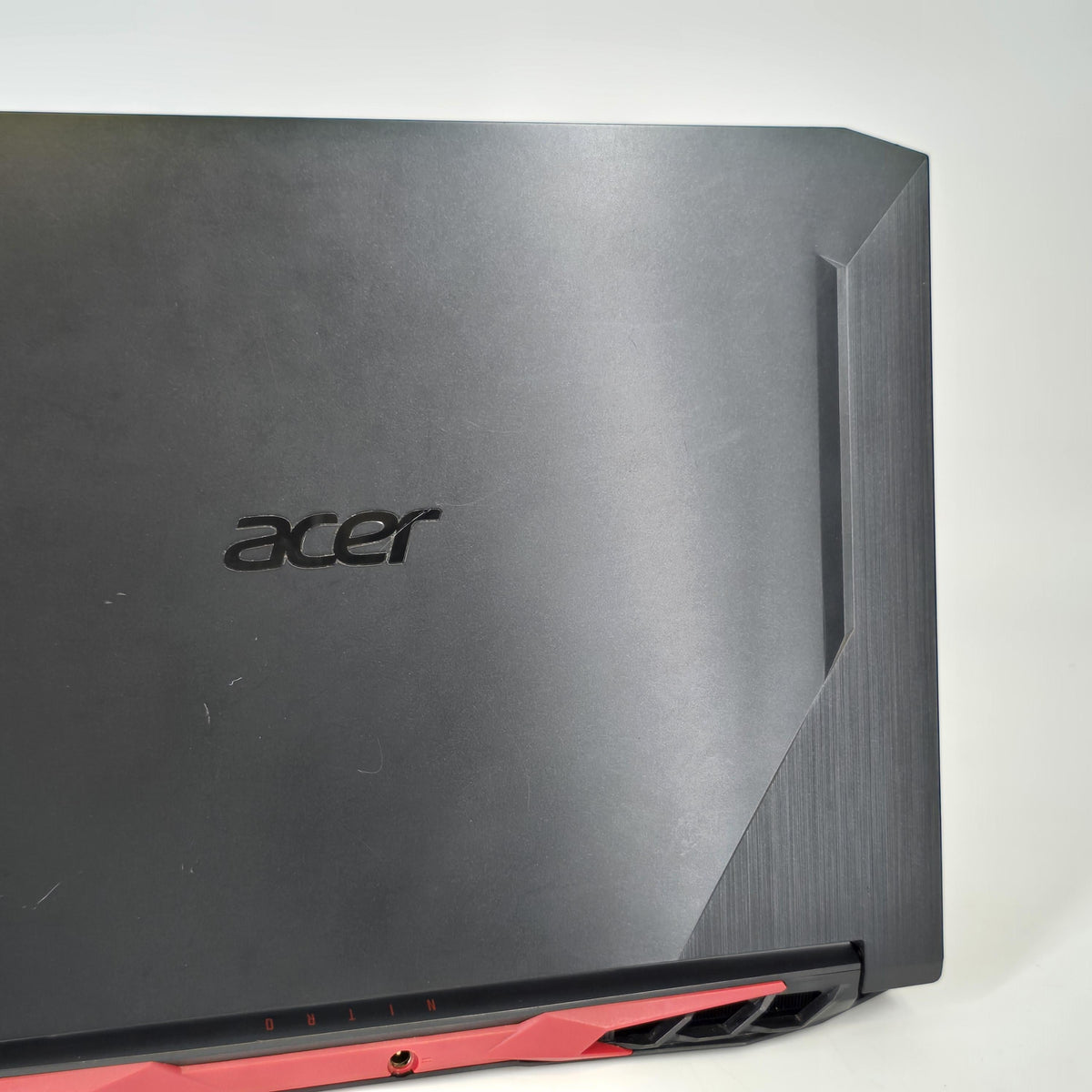 Acer Nitro 5 17.3 Black 2.5 GHz Intel Core i5 10th Gen. 8GB RAM 512GB Solid State Drive NVIDIA GeForce GTX 1650 4 GB