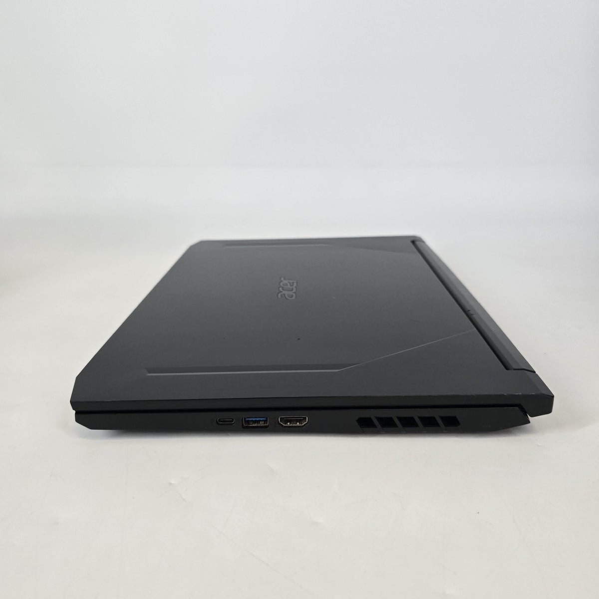Acer Nitro 5 17.3 Black 2.5 GHz Intel Core i5 10th Gen. 8GB RAM 512GB Solid State Drive NVIDIA GeForce GTX 1650 4 GB