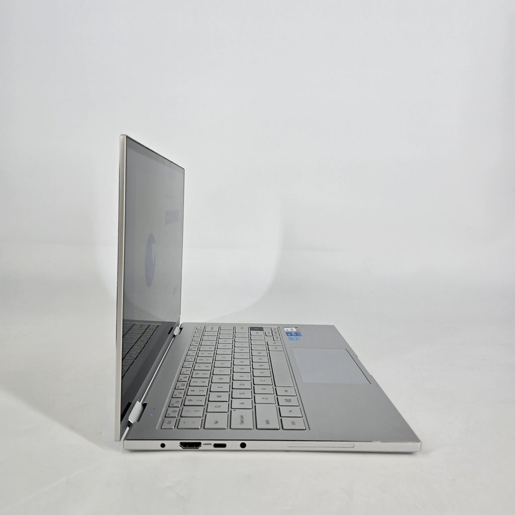Galaxy Book Flex2 Alpha 13.3 Gray 2.4 GHz Intel Core i5 11th Gen. 8GB RAM 256GB Solid State Drive