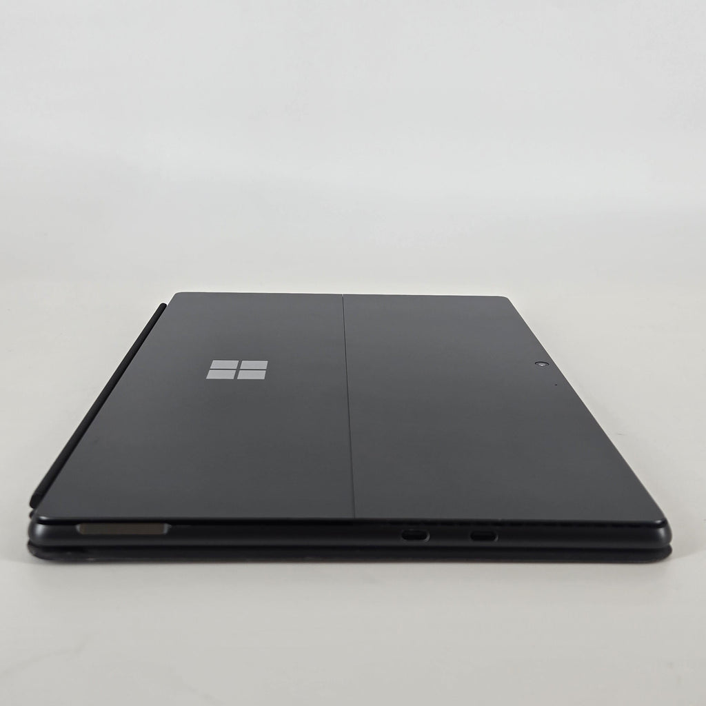 Surface Pro 9 13 Graphite WiFi 2.6 GHz Intel Core i7 12th Gen. 16GB RAM 256GB Solid State Drive