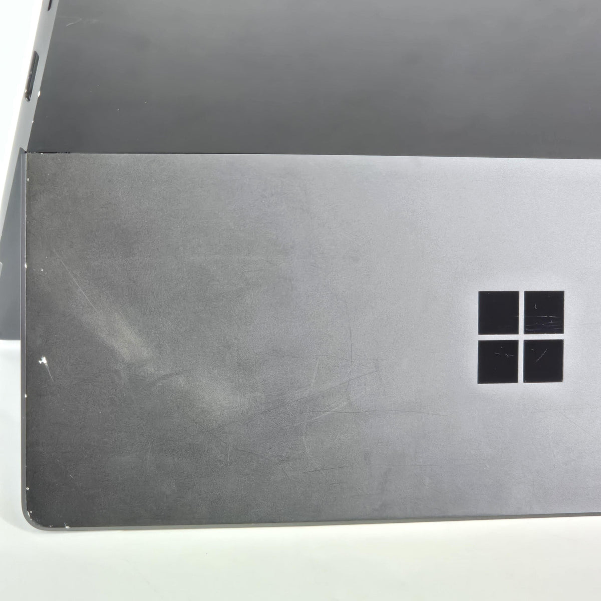 Surface Pro X 13 Black Unlocked 3.0 GHz Microsoft SQ1 Processor 8GB RAM 256GB Solid State Drive