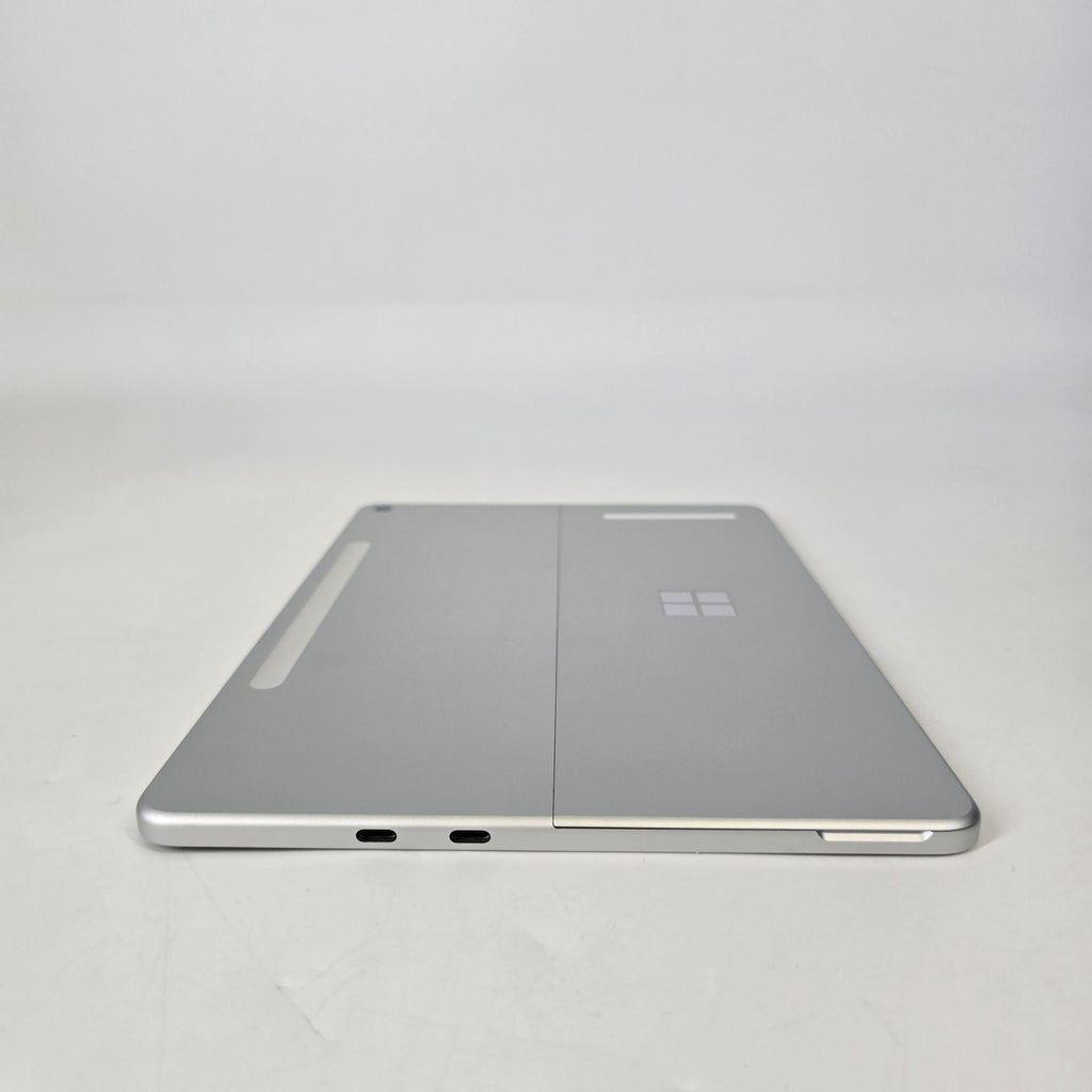 Surface Pro 12 Silver WiFi 3.3 GHz Qualcomm Snapdragon X Plus 16GB RAM 512GB UniversalFlashStorage