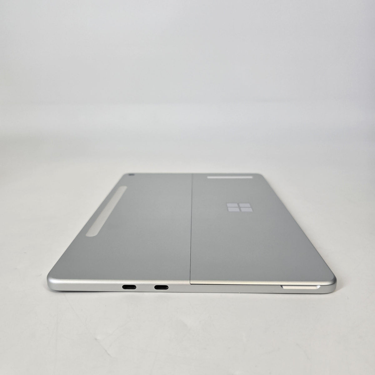 Surface Pro 12 Silver WiFi 3.3 GHz Qualcomm Snapdragon X Plus 16GB RAM 512GB UniversalFlashStorage