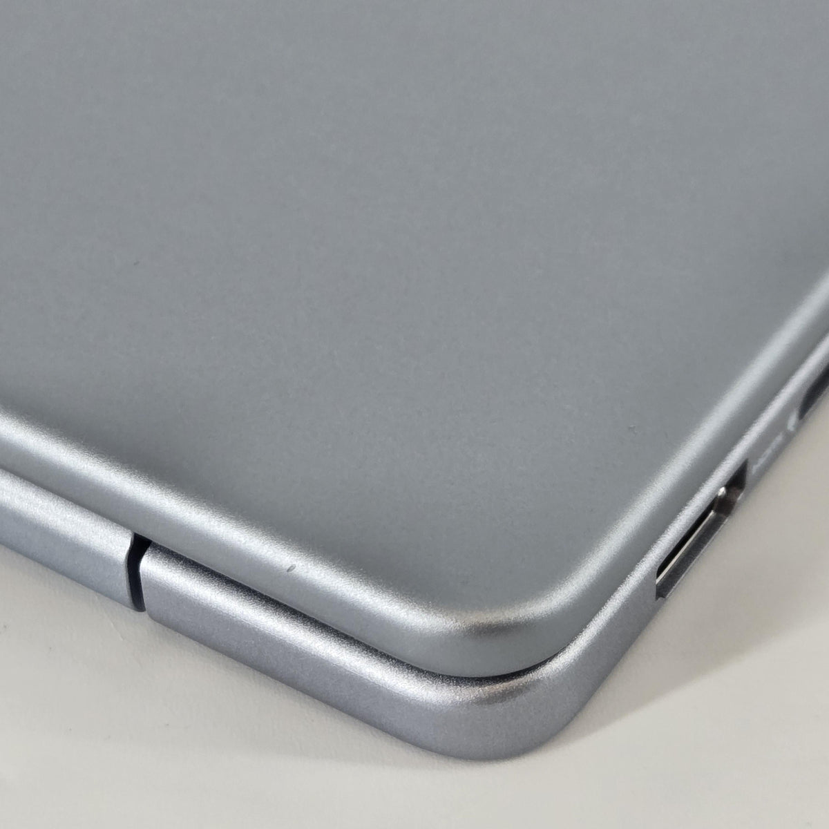Dell 16 Plus DB16250 Ice Blue 2.2 GHz Intel Core Ultra 7 Series 2 32GB RAM 1TB Solid State Drive