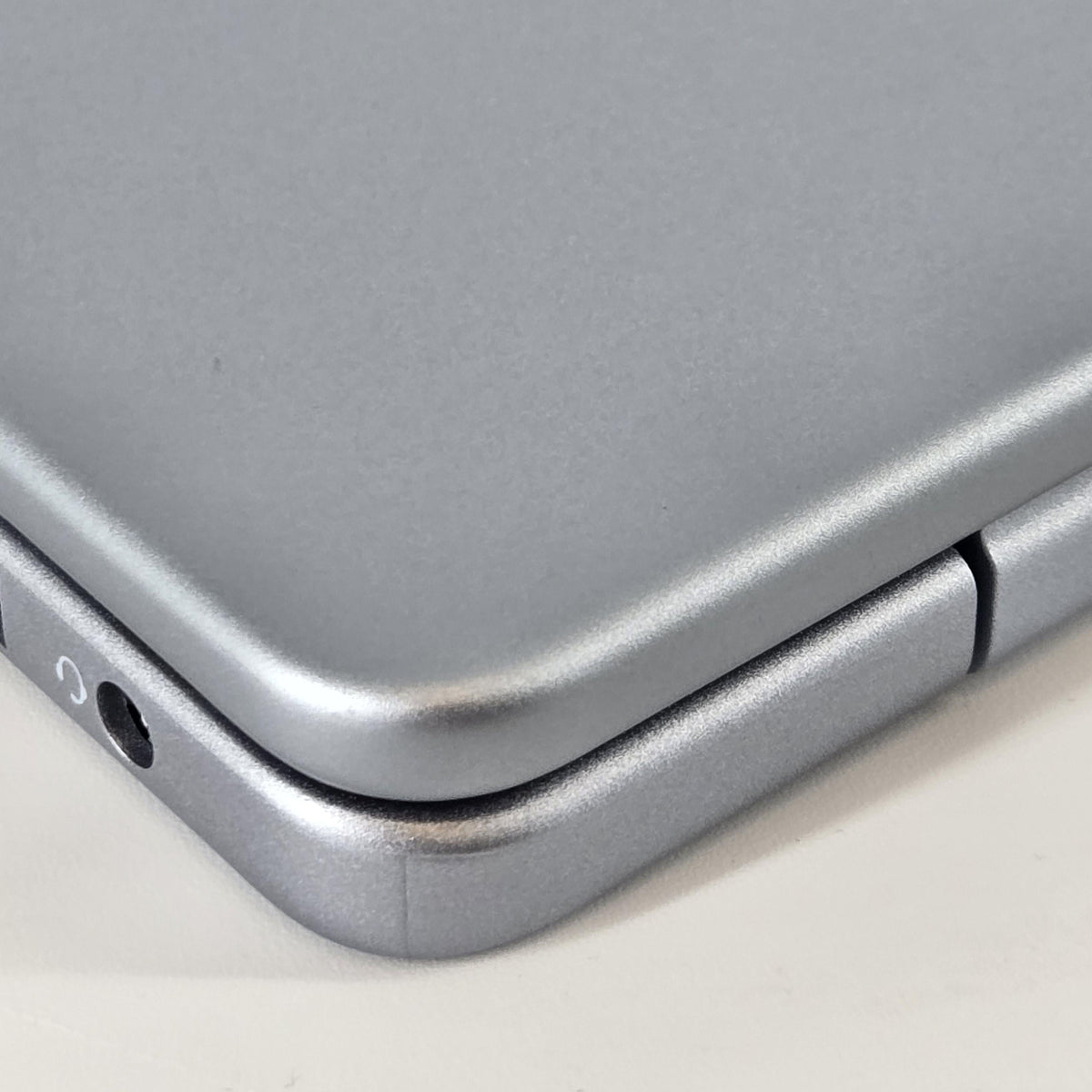 Dell 16 Plus DB16250 Ice Blue 2.2 GHz Intel Core Ultra 7 Series 2 32GB RAM 1TB Solid State Drive