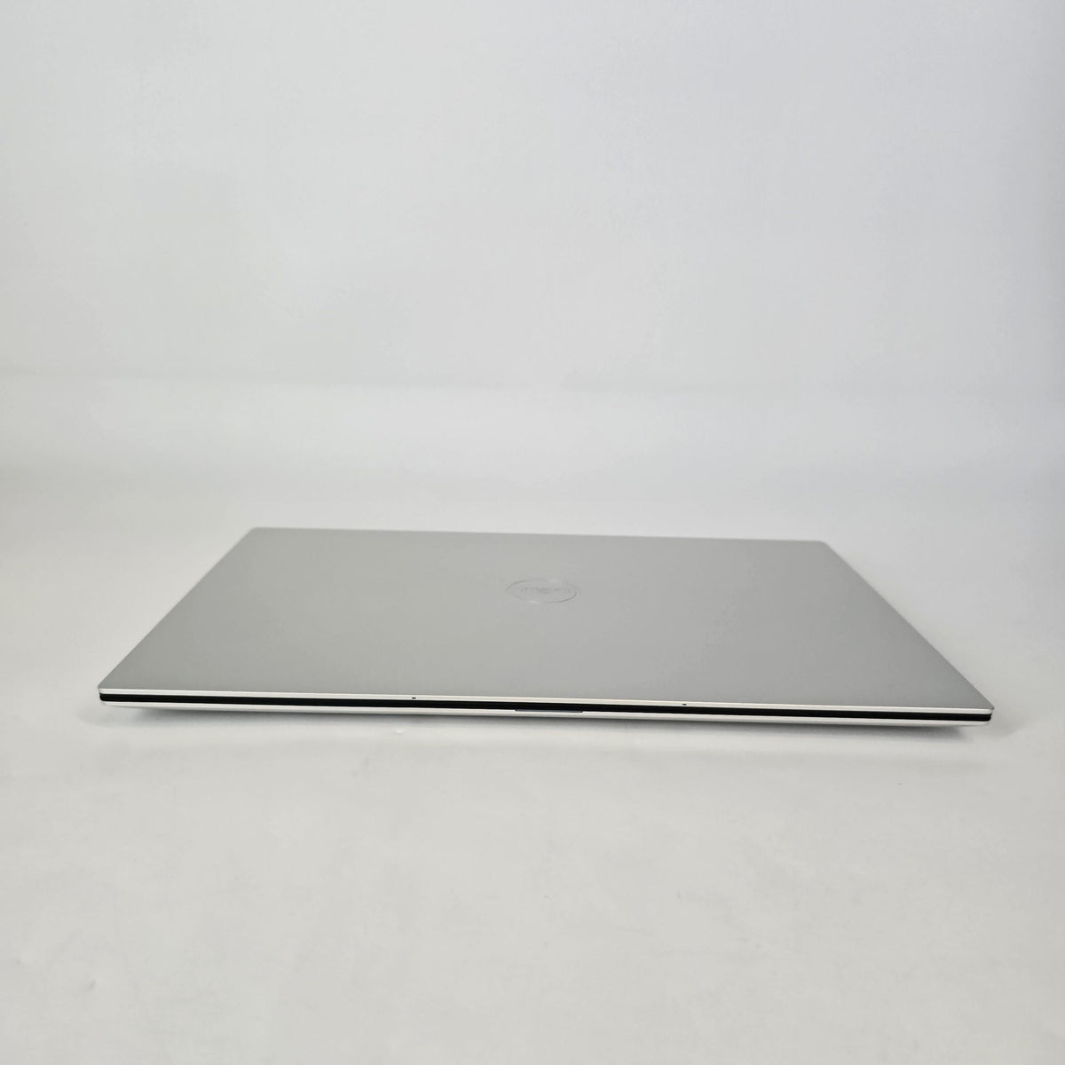 XPS 15 9500 Silver 2.6 GHz Intel Core i7 10th Gen. 64GB RAM 2TB Solid State Drive 512GB Solid State Drive NVIDIA GeForce GTX 1650 Ti 4 GB