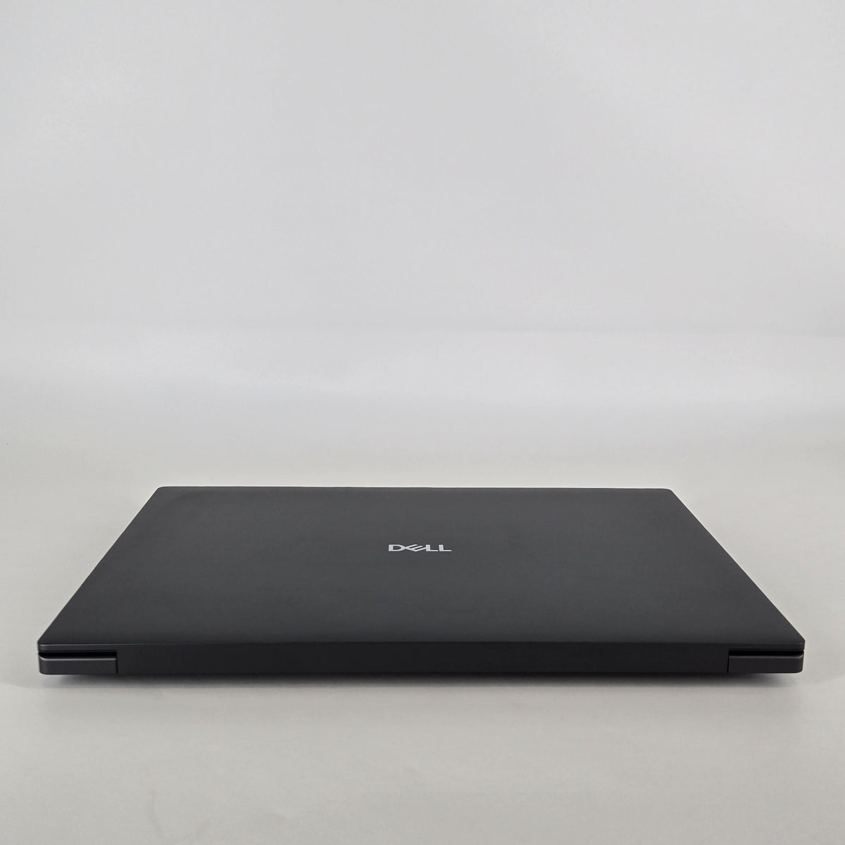 Dell Pro Precision 7 16 Gray 2.0 GHz Intel Core Ultra X7 Series 3 64GB RAM 1TB Solid State Drive