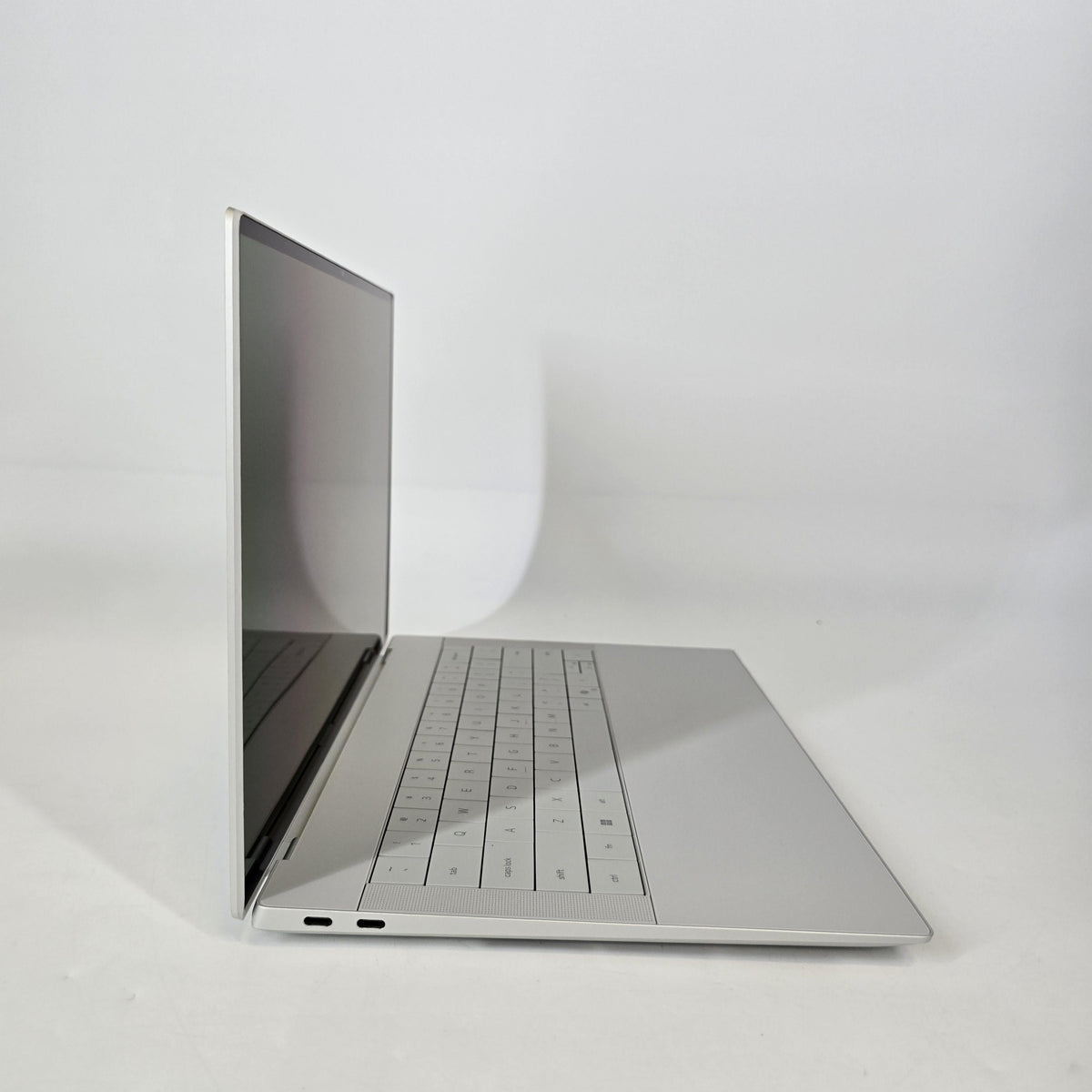 XPS 14 9440 Platinum 1.4 GHz Intel Core Ultra 7 64GB RAM 1TB Solid State Drive NVIDIA GeForce RTX 4050 6 GB