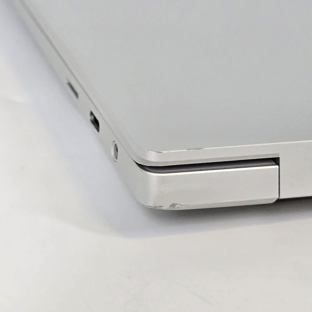 XPS 14 9440 Platinum 1.4 GHz Intel Core Ultra 7 64GB RAM 1TB Solid State Drive NVIDIA GeForce RTX 4050 6 GB