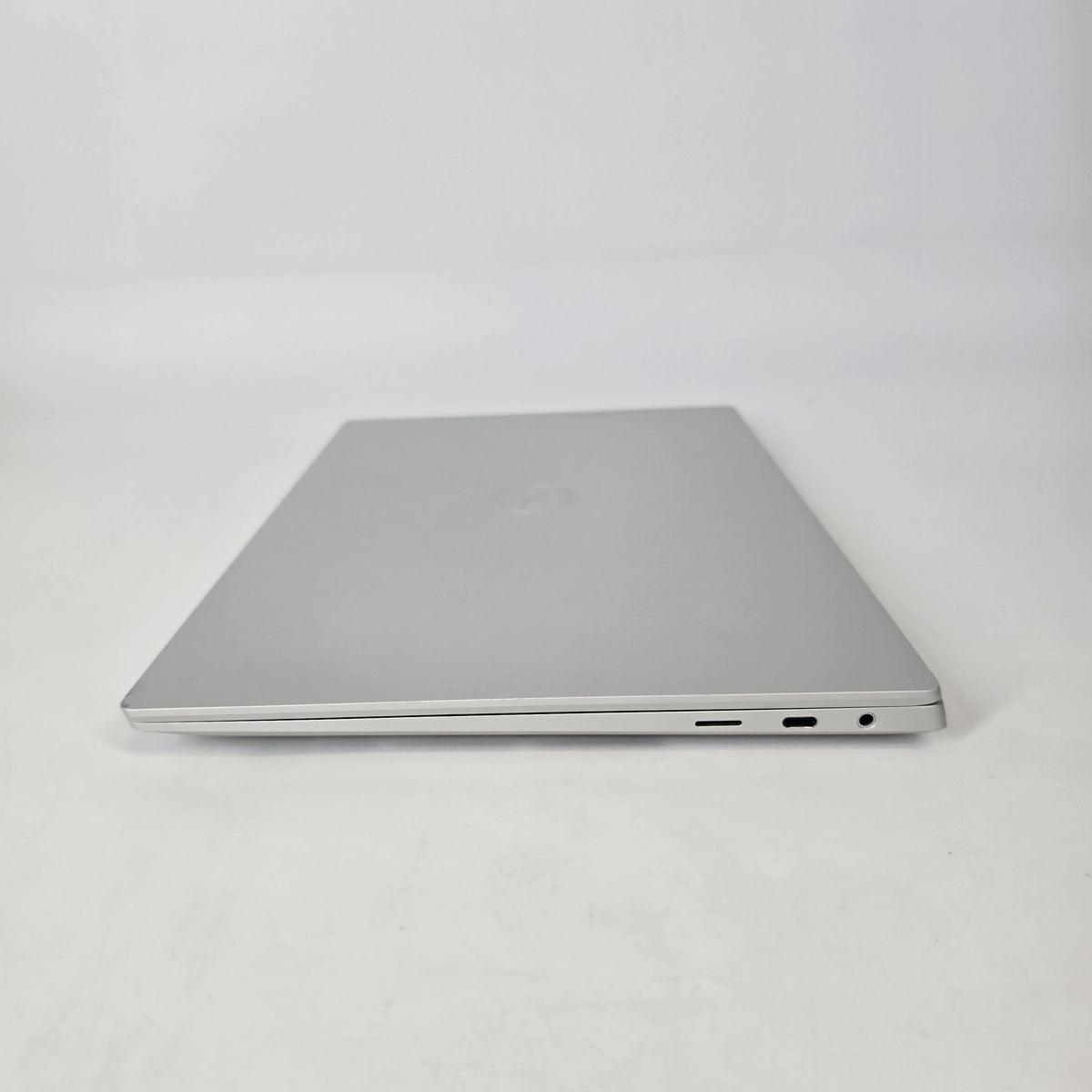 XPS 14 9440 Platinum 1.4 GHz Intel Core Ultra 7 64GB RAM 1TB Solid State Drive NVIDIA GeForce RTX 4050 6 GB