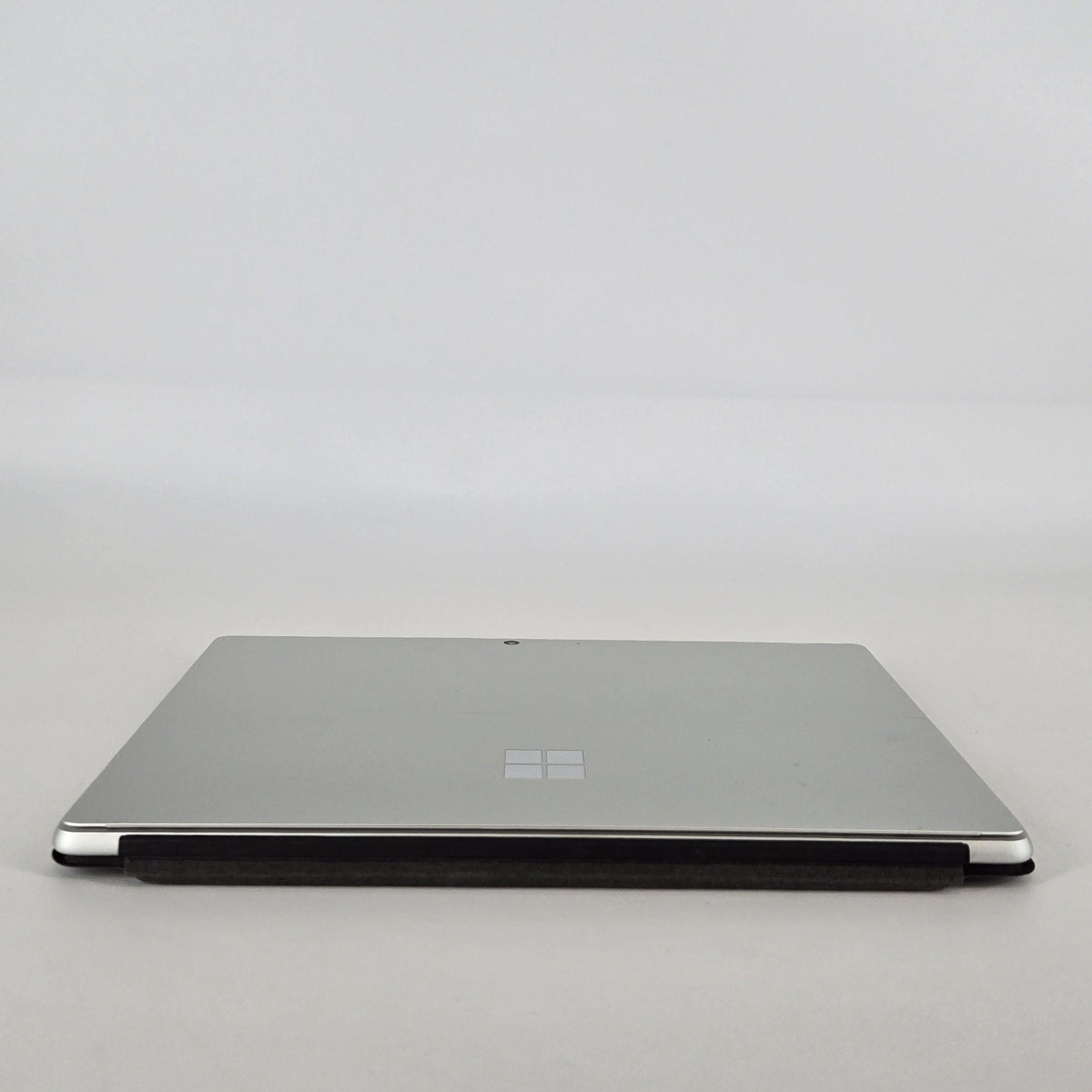 Surface Pro 9 13 Platinum WiFi 2.7 GHz Intel Core i7 12th Gen. 32GB RAM 1TB Solid State Drive