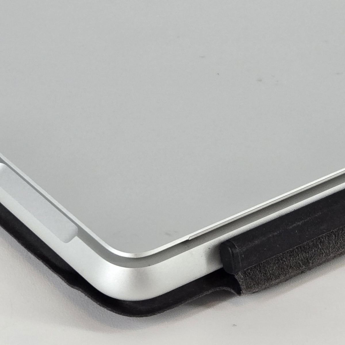 Surface Pro 9 13 Platinum WiFi 2.7 GHz Intel Core i7 12th Gen. 32GB RAM 1TB Solid State Drive