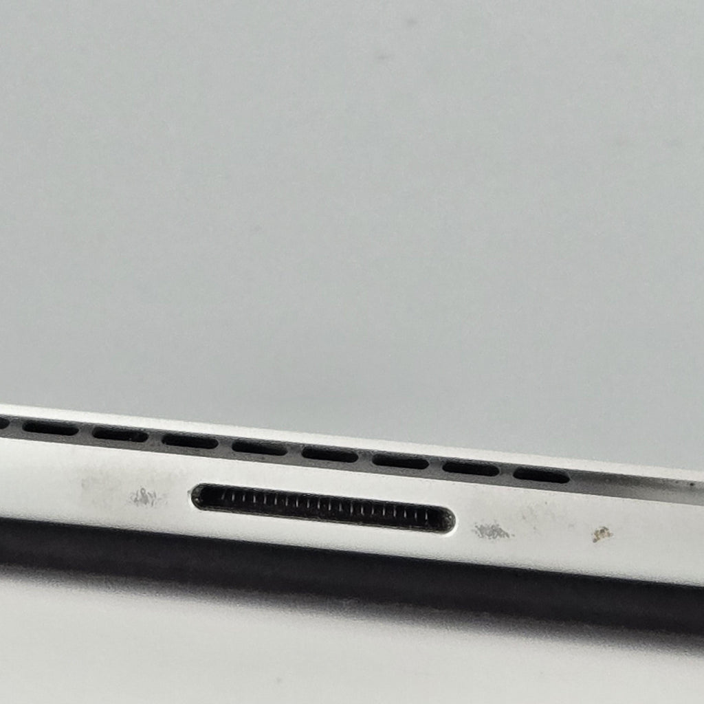 Surface Pro 9 13 Platinum WiFi 2.7 GHz Intel Core i7 12th Gen. 32GB RAM 1TB Solid State Drive