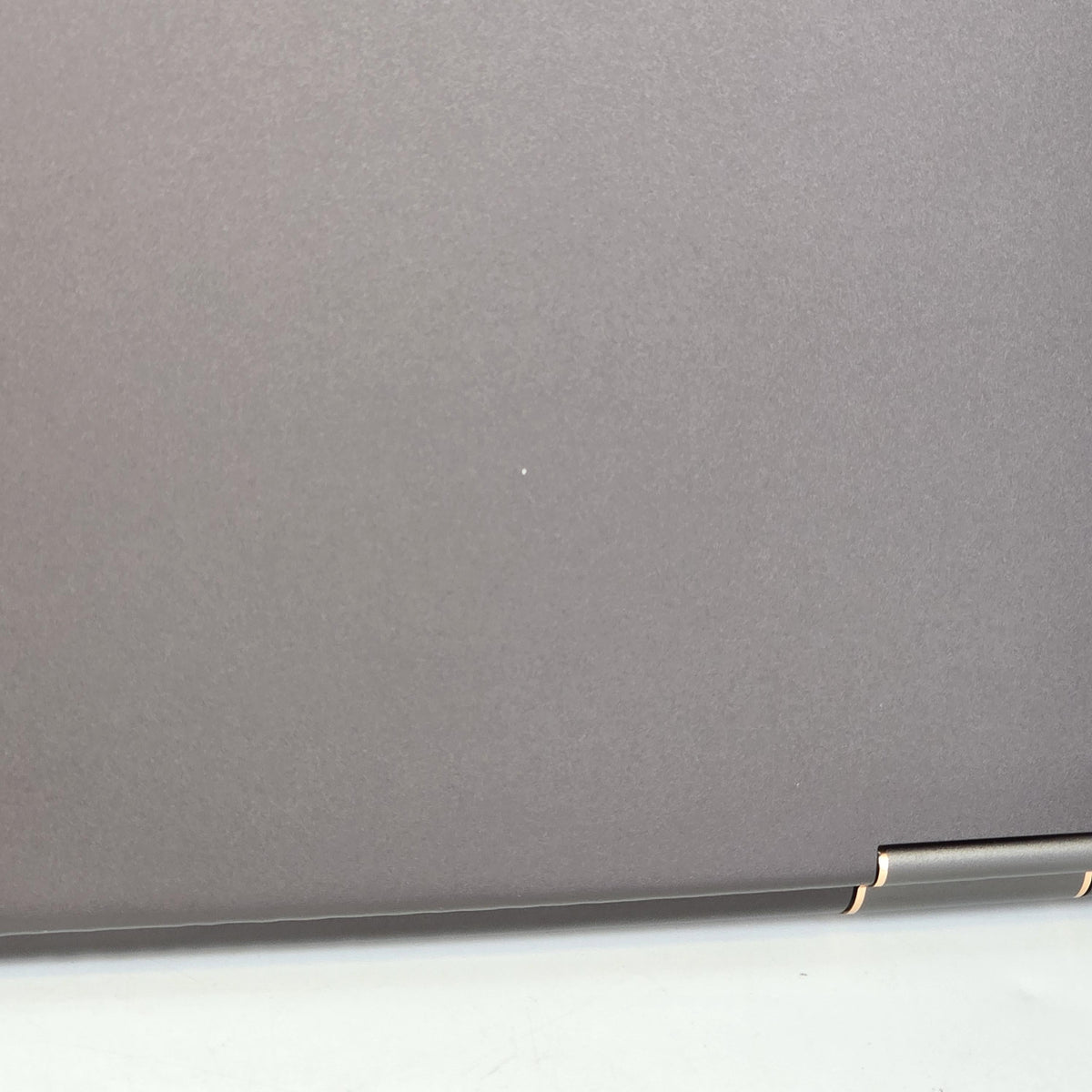 HP Spectre 15 x360 Gray 1.8 GHz Intel Core i7 8th Gen. 16GB RAM 512GB Solid State Drive NVIDIA GeForce MX150 2 GB