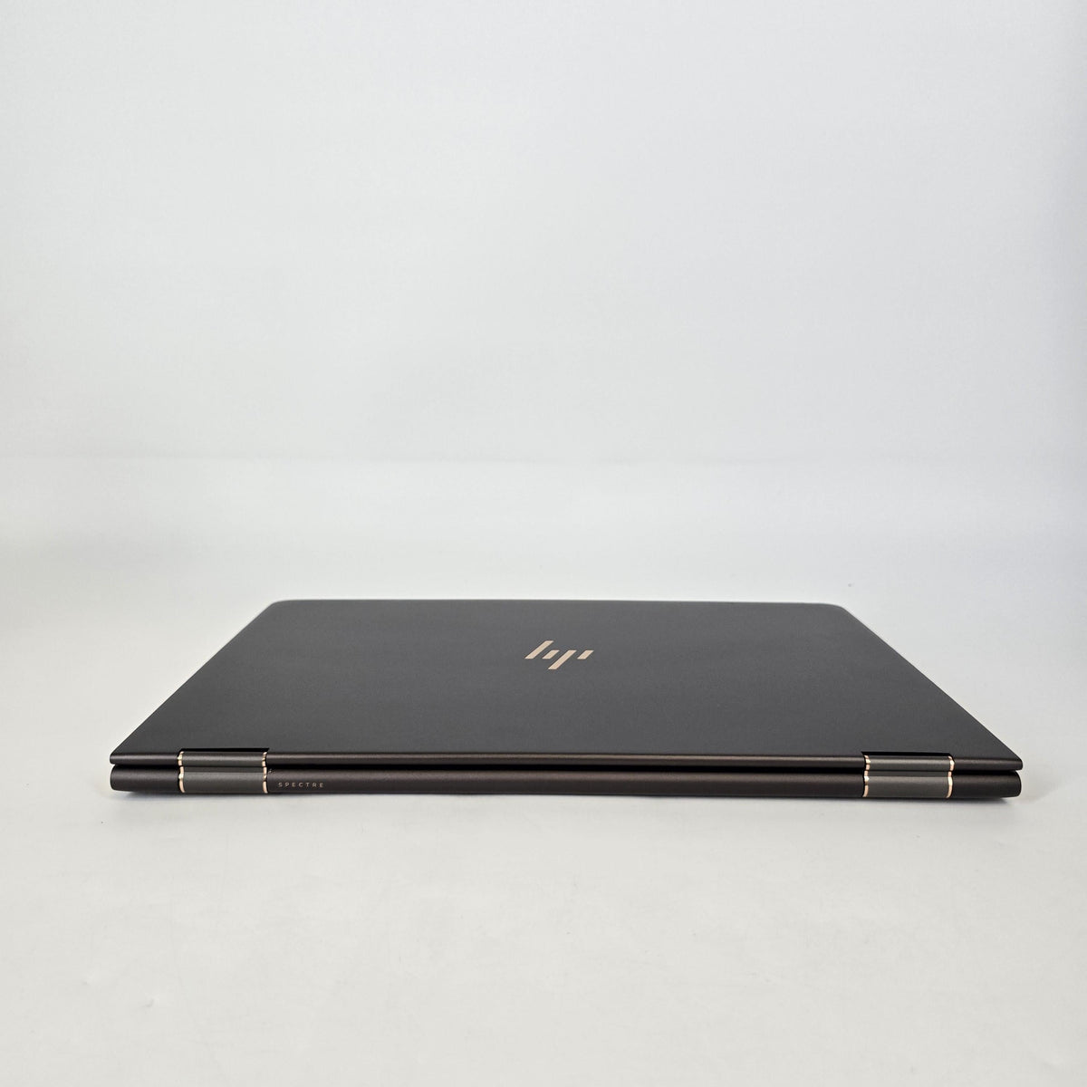 HP Spectre 15 x360 Gray 1.8 GHz Intel Core i7 8th Gen. 16GB RAM 512GB Solid State Drive NVIDIA GeForce MX150 2 GB