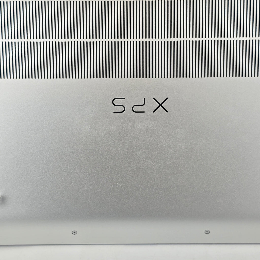 XPS 17 9720 Silver 2.5 GHz Intel Core i9 12th Gen. 64GB RAM 4TB Solid State Drive NVIDIA GeForce RTX 3060 6 GB