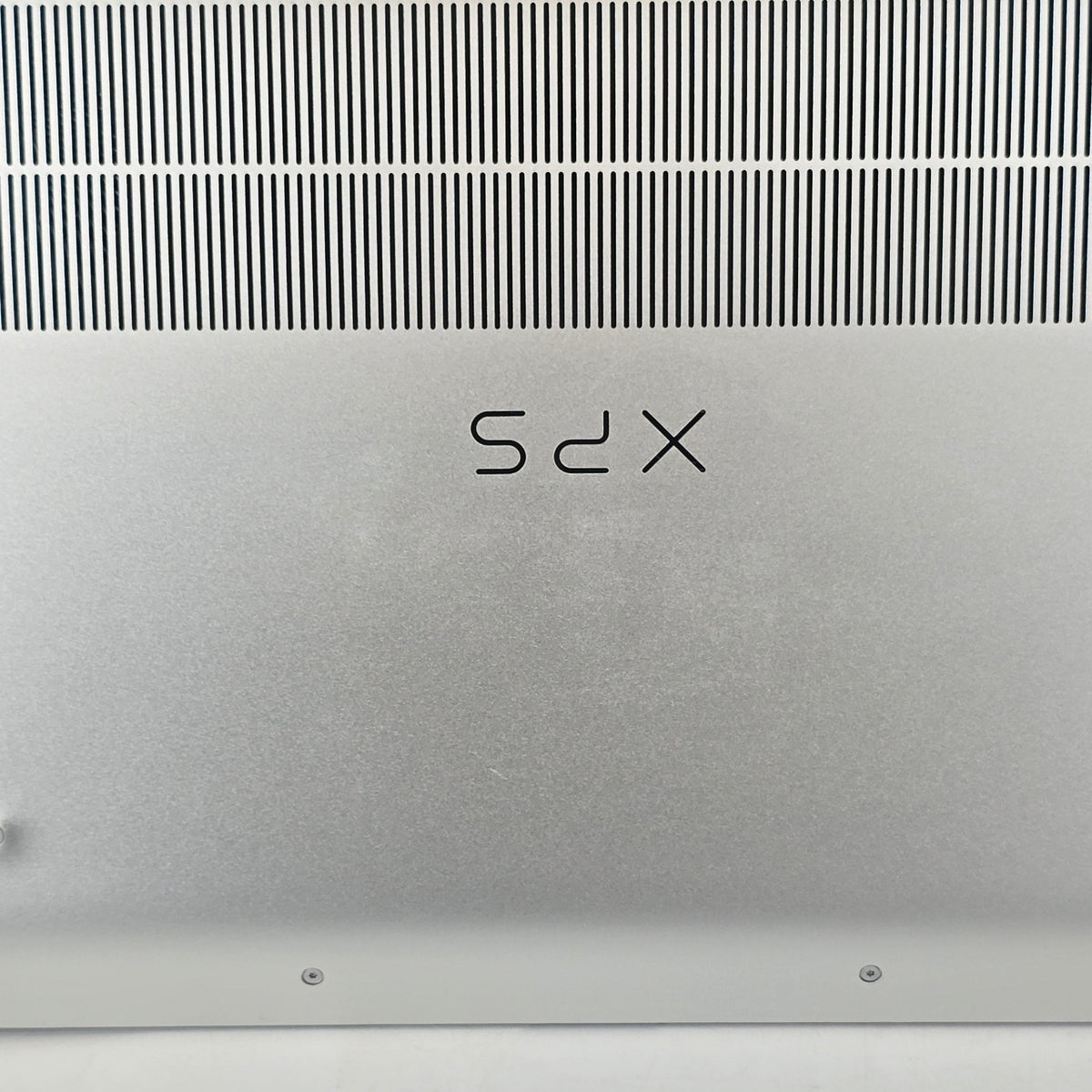 XPS 17 9720 Silver 2.5 GHz Intel Core i9 12th Gen. 64GB RAM 4TB Solid State Drive NVIDIA GeForce RTX 3060 6 GB