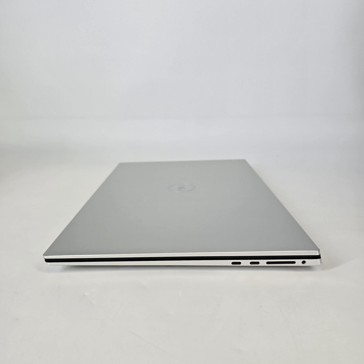 XPS 17 9720 Silver 2.5 GHz Intel Core i9 12th Gen. 64GB RAM 4TB Solid State Drive NVIDIA GeForce RTX 3060 6 GB