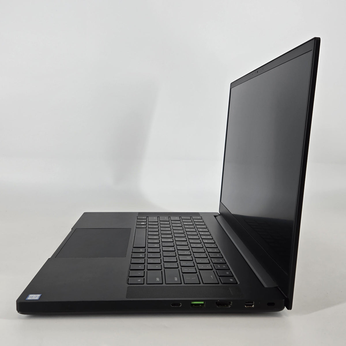 Razer Blade 15 Base 2019 Black 2.6 GHz Intel Core i7 9th Gen. 32GB RAM 128GB Solid State Drive 1TB Hard Disk Drive NVIDIA GeForce GTX 1660 Ti 6 GB