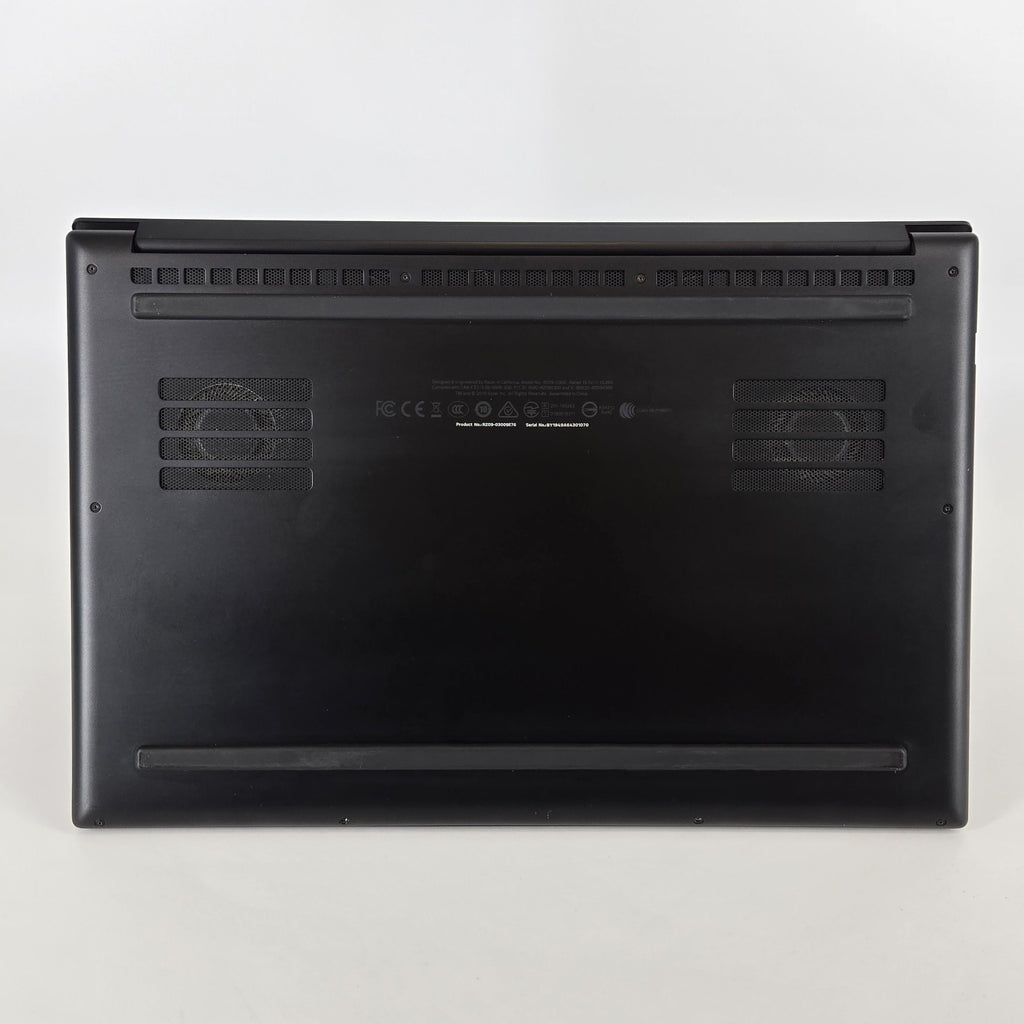 Razer Blade 15 Base 2019 Black 2.6 GHz Intel Core i7 9th Gen. 32GB RAM 128GB Solid State Drive 1TB Hard Disk Drive NVIDIA GeForce GTX 1660 Ti 6 GB