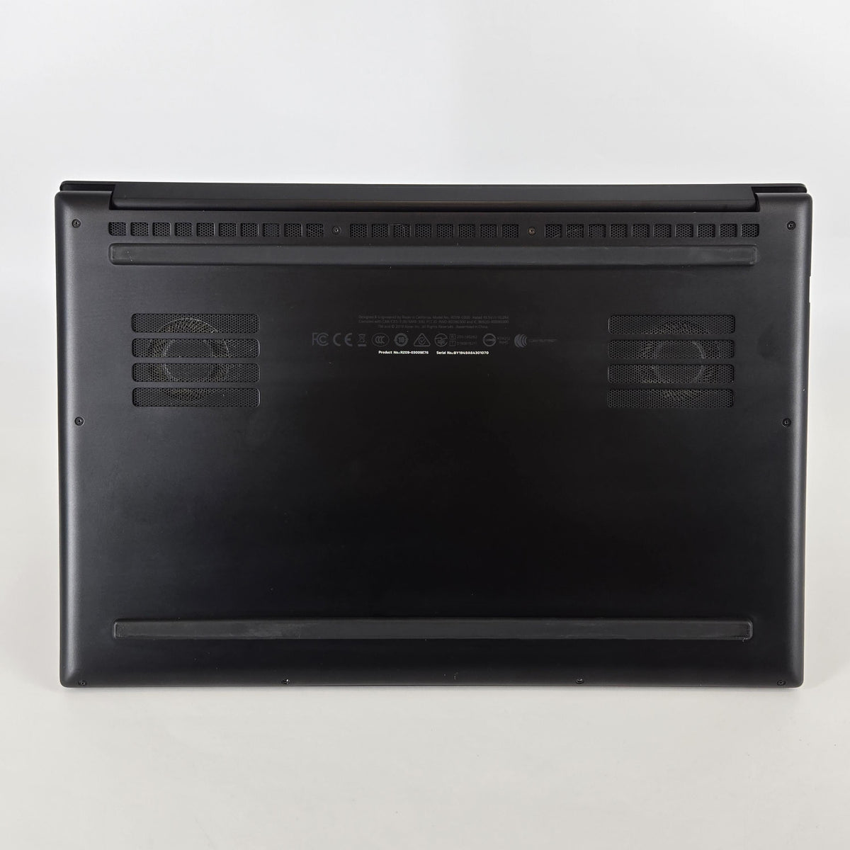 Razer Blade 15 Base 2019 Black 2.6 GHz Intel Core i7 9th Gen. 32GB RAM 128GB Solid State Drive 1TB Hard Disk Drive NVIDIA GeForce GTX 1660 Ti 6 GB