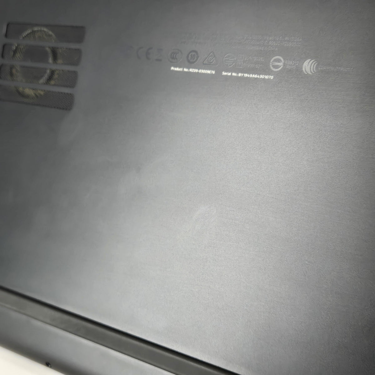 Razer Blade 15 Base 2019 Black 2.6 GHz Intel Core i7 9th Gen. 32GB RAM 128GB Solid State Drive 1TB Hard Disk Drive NVIDIA GeForce GTX 1660 Ti 6 GB