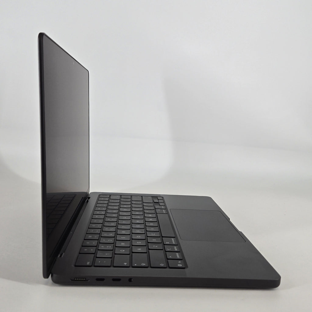 MacBook Pro 14 2025 Space Black M5 Pro 18-Core CPU 48GB Unified Memory 2TB Solid State Drive 20-Core GPU