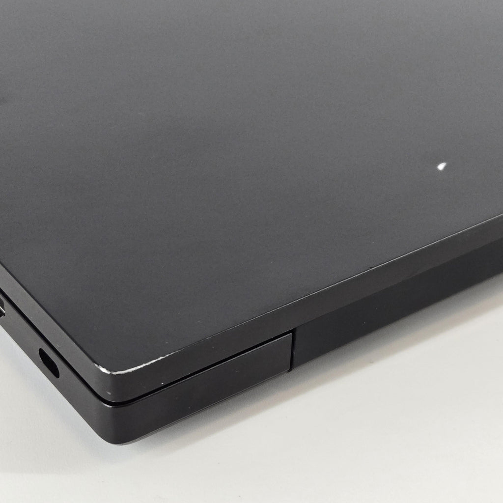 Razer Blade 18 2023 Black 2.2 GHz Intel Core i9 13th Gen. 32GB RAM 1TB Solid State Drive NVIDIA GeForce RTX 4080 12 GB
