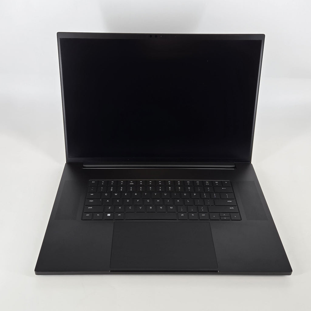 Razer Blade 18 2023 Black 2.2 GHz Intel Core i9 13th Gen. 32GB RAM 1TB Solid State Drive NVIDIA GeForce RTX 4080 12 GB