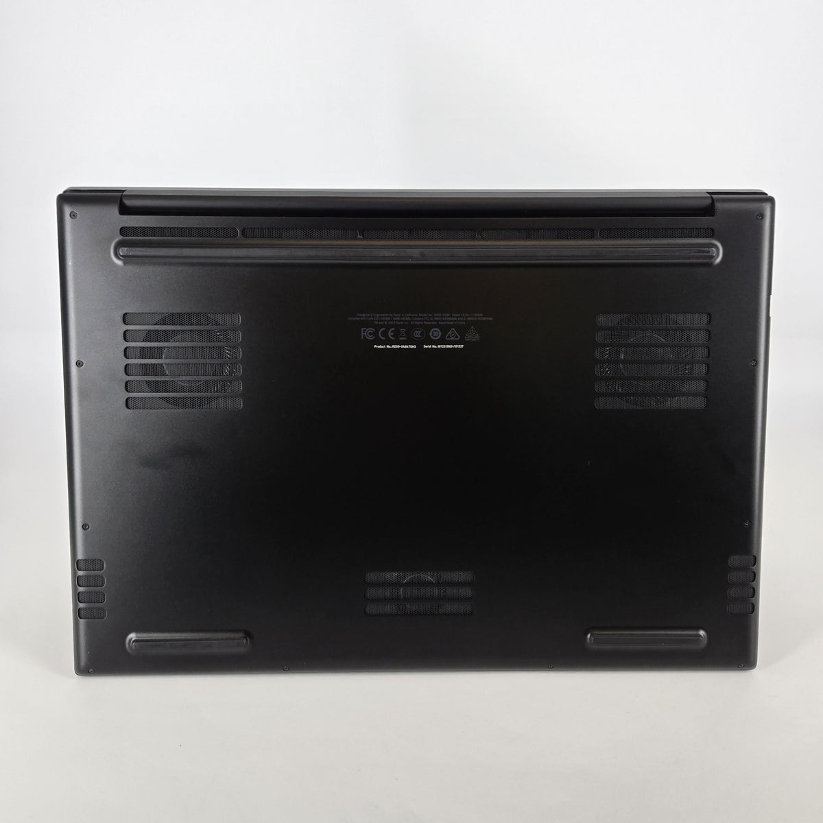 Razer Blade 18 2023 Black 2.2 GHz Intel Core i9 13th Gen. 32GB RAM 1TB Solid State Drive NVIDIA GeForce RTX 4080 12 GB