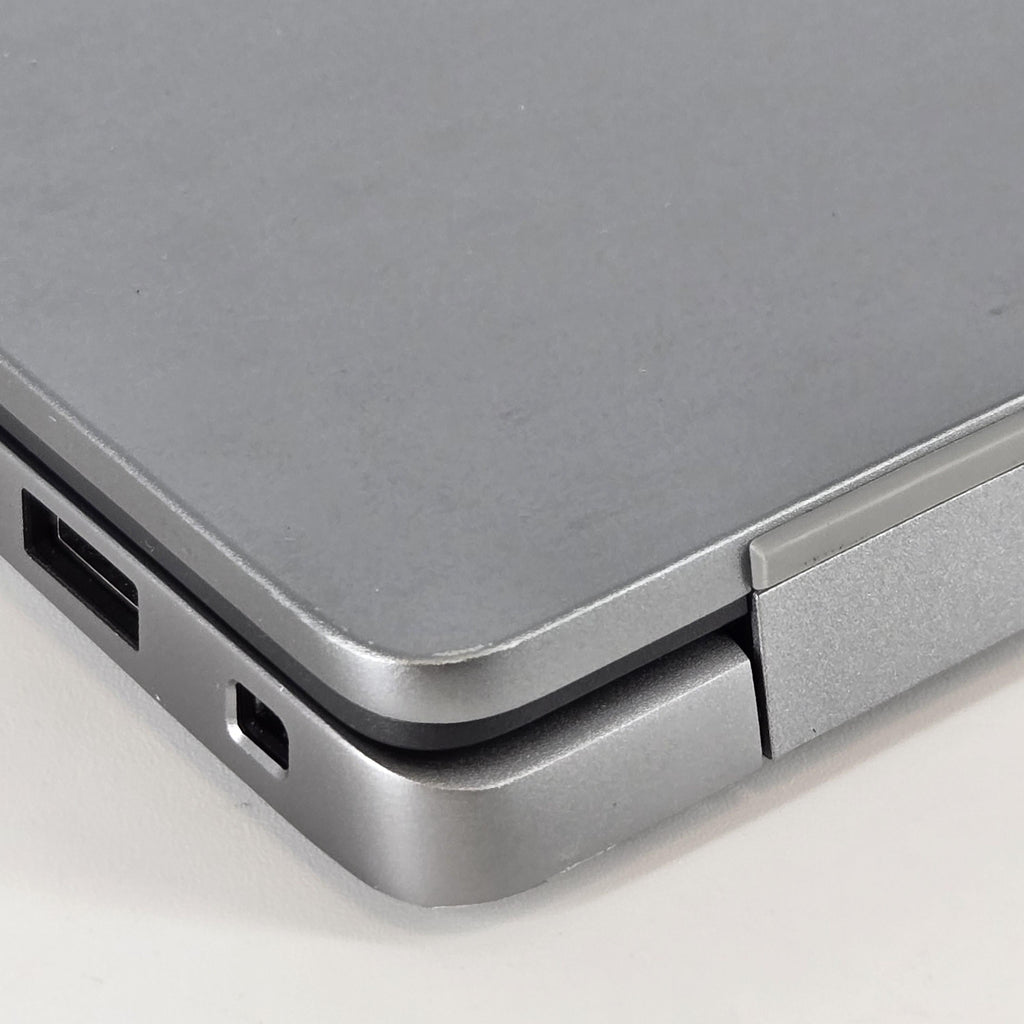 Dell Latitude 7440 14 Gray 1.8 GHz Intel Core i7 13th Gen. 32GB RAM 256GB Solid State Drive