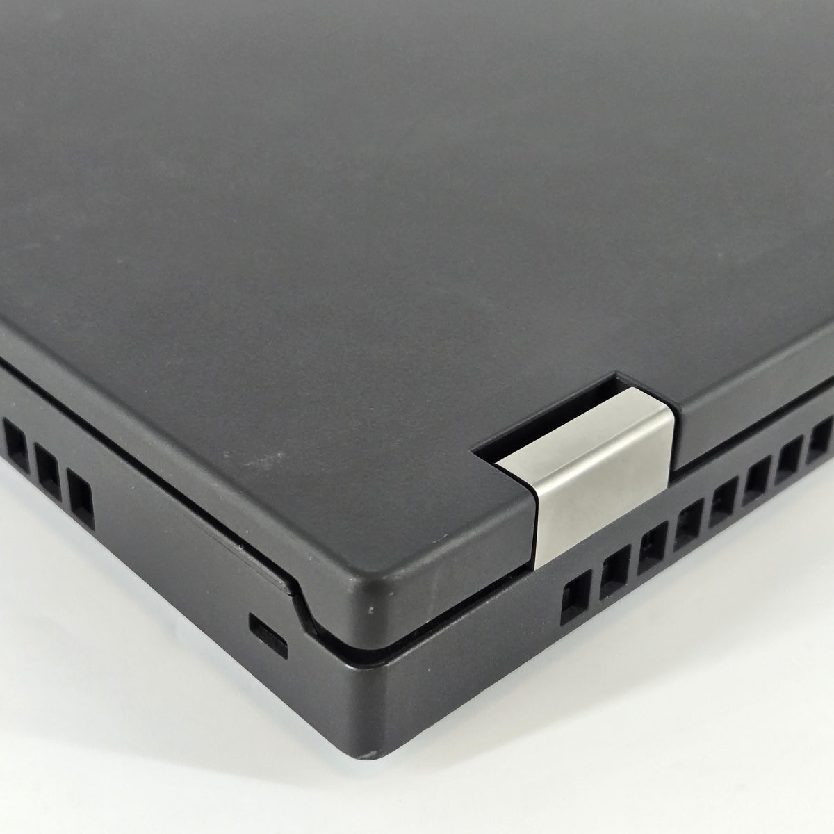 Lenovo ThinkPad P15 Gen 2 Black 2.3 GHz Intel Core i7 11th Gen. 64GB RAM 1TB Solid State Drive NVIDIA RTX A4000 8 GB