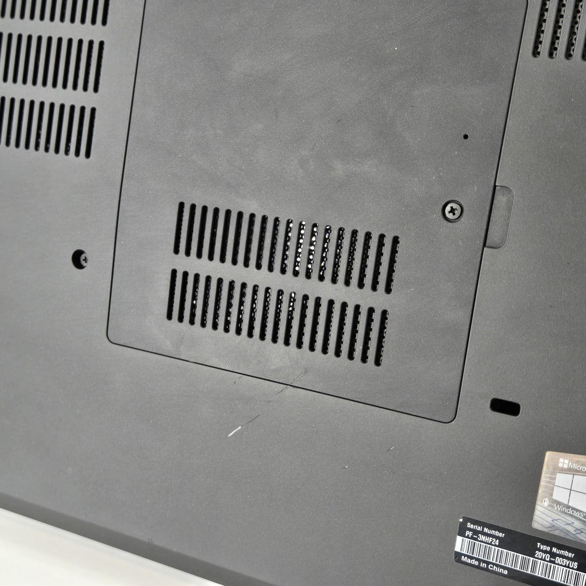 Lenovo ThinkPad P15 Gen 2 Black 2.3 GHz Intel Core i7 11th Gen. 64GB RAM 1TB Solid State Drive NVIDIA RTX A4000 8 GB