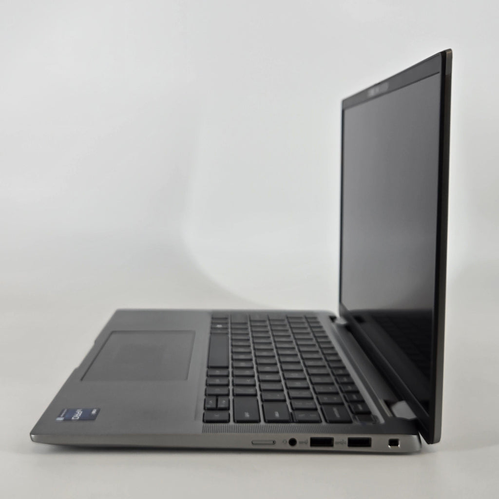 Dell Latitude 7440 14 Gray 1.8 GHz Intel Core i7 13th Gen. 32GB RAM 256GB Solid State Drive
