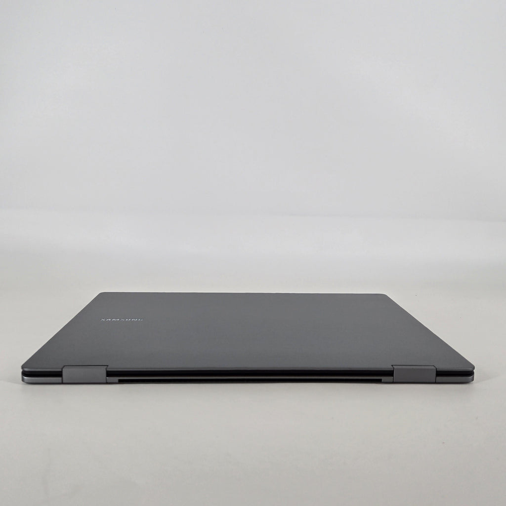 Samsung Galaxy Book5 Pro 360 16 Silver 2.2 GHz Intel Core Ultra 7 Series 2 16GB RAM 1TB Solid State Drive