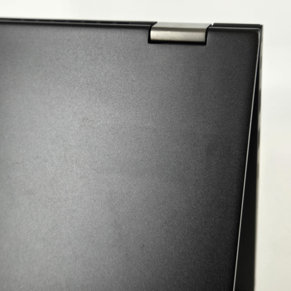 Lenovo ThinkPad L13 Yoga Gen 2 Black 2.6 GHz Intel Core i5 11th Gen. 16GB RAM 1TB Solid State Drive