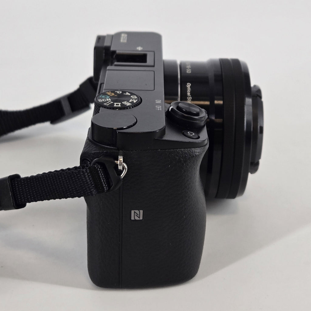 Sony Alpha 6000 24.3MP Black