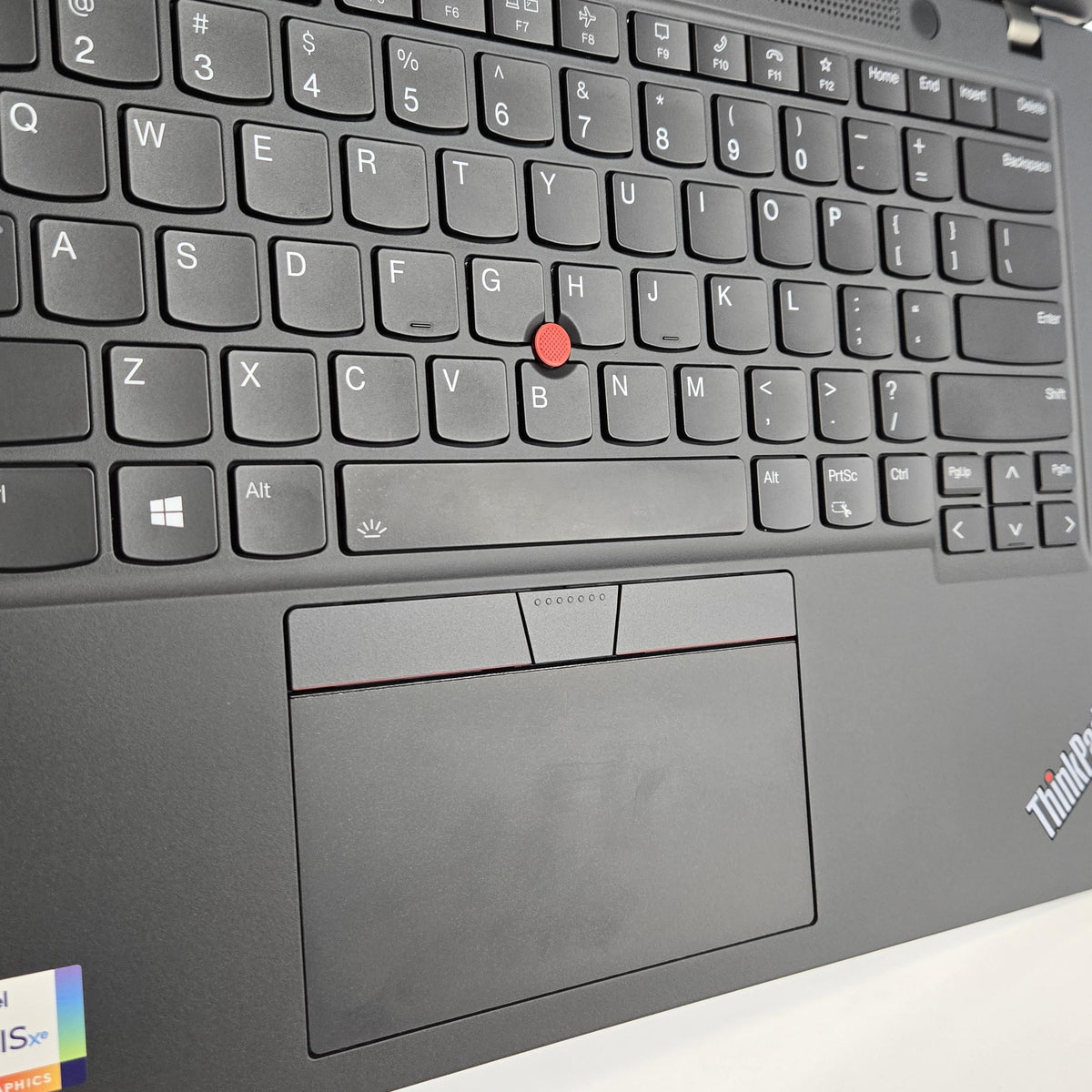 Lenovo ThinkPad T14s Gen 2 Black 2.8 GHz Intel Core i7 11th Gen. 16GB RAM 512GB Solid State Drive