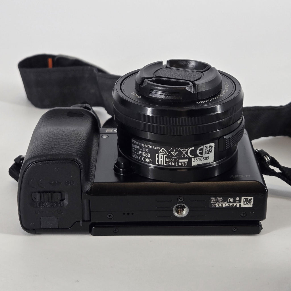 Sony Alpha 6000 24.3MP Black