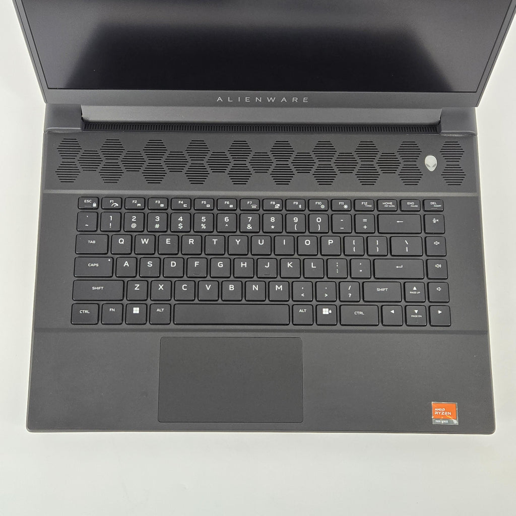 Dell Alienware M16 R1 Black 3.0 GHz AMD Ryzen 9 7845HX 16GB RAM 1TB Solid State Drive NVIDIA GeForce RTX 4080 12 GB