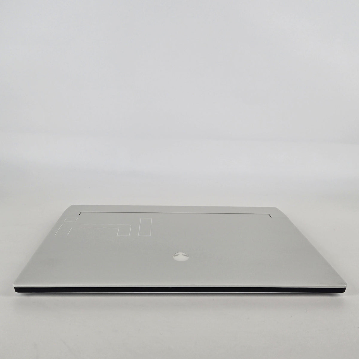 Dell Alienware X14 R1 White 2.3 GHz Intel Core i7 12th Gen. 32GB RAM 1TB Solid State Drive NVIDIA GeForce RTX 3060 6 GB