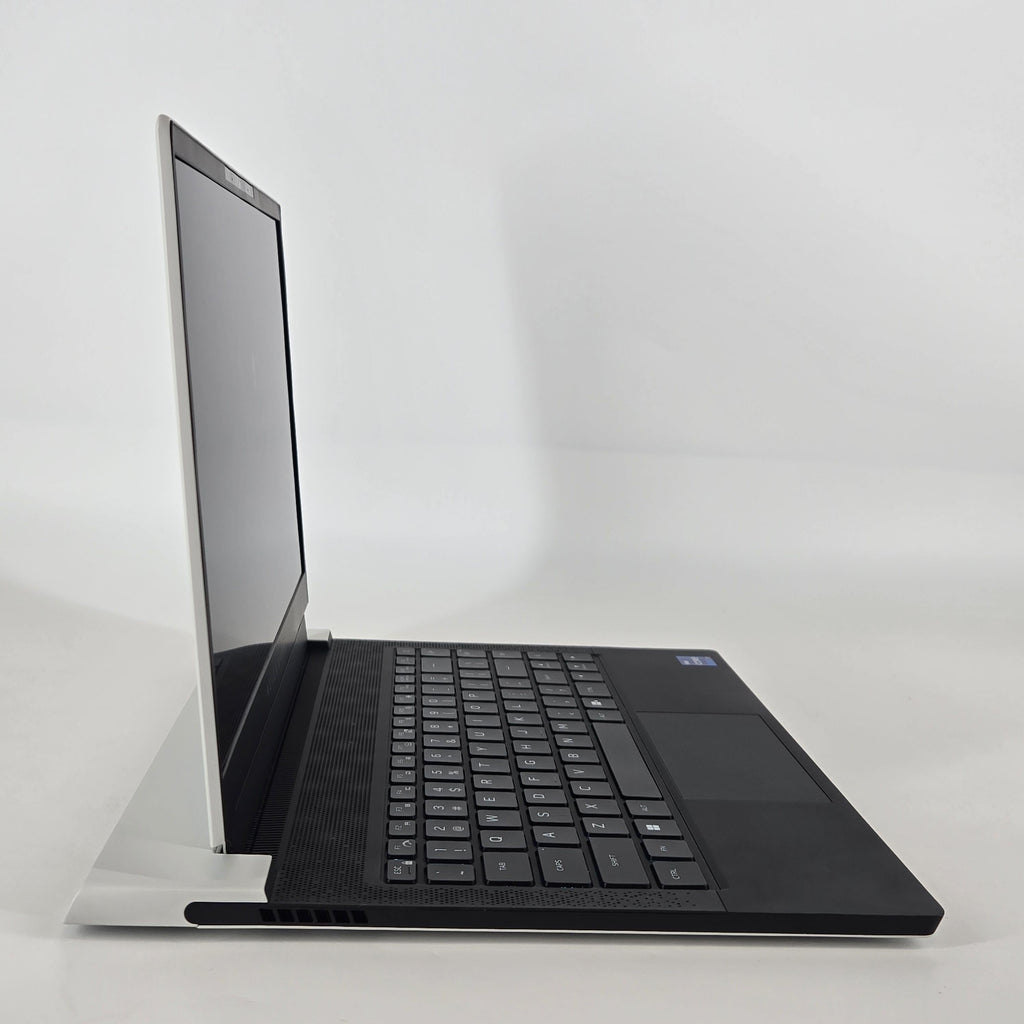 Dell Alienware X14 R1 White 2.3 GHz Intel Core i7 12th Gen. 32GB RAM 1TB Solid State Drive NVIDIA GeForce RTX 3060 6 GB